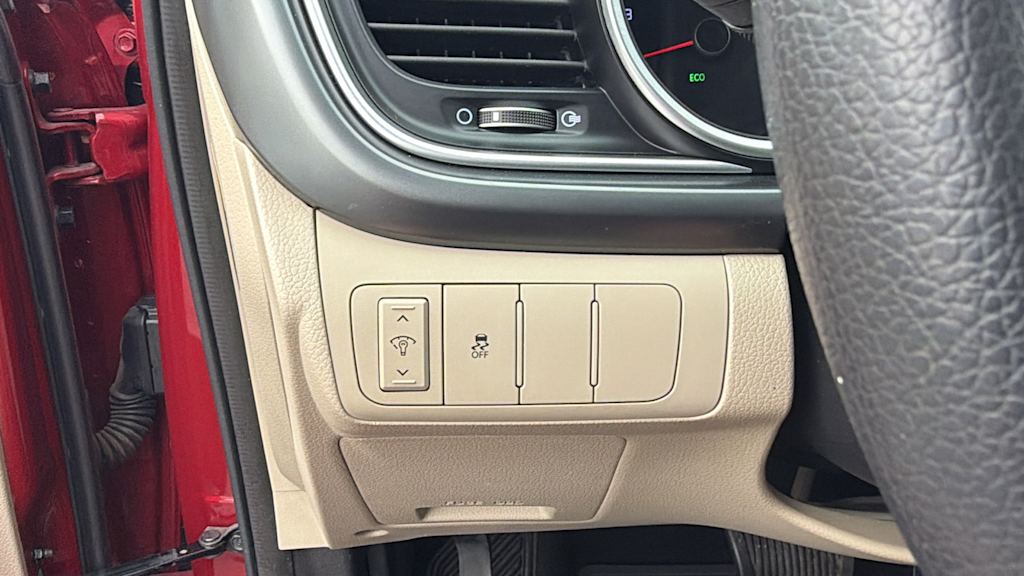 Thumbnail: 2015 Kia Optima - 24