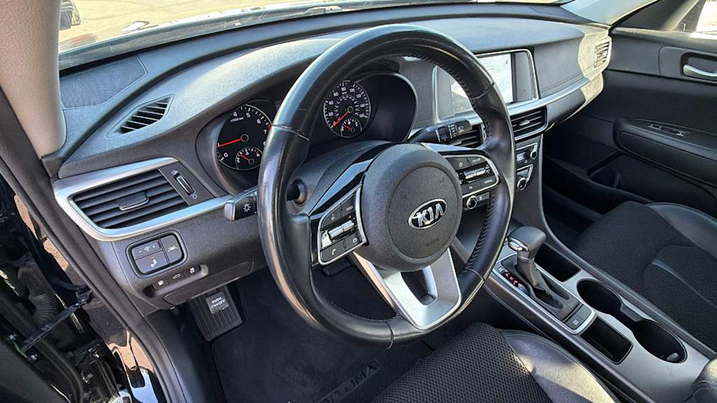 Thumbnail: 2020 Kia Optima - 2
