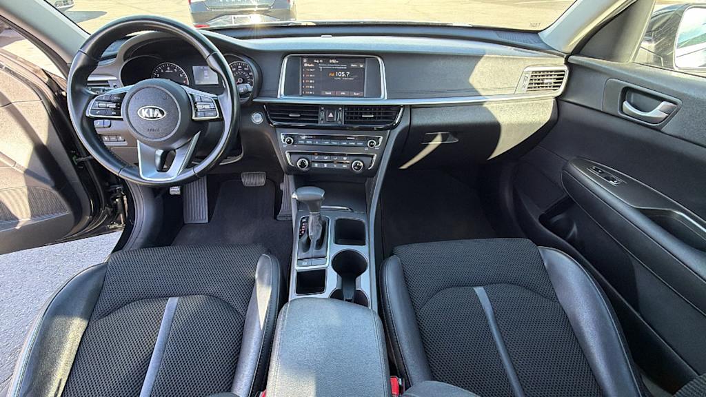 Thumbnail: 2020 Kia Optima - 12