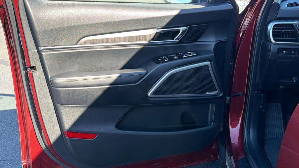 Thumbnail: 2023 Kia Telluride - 29