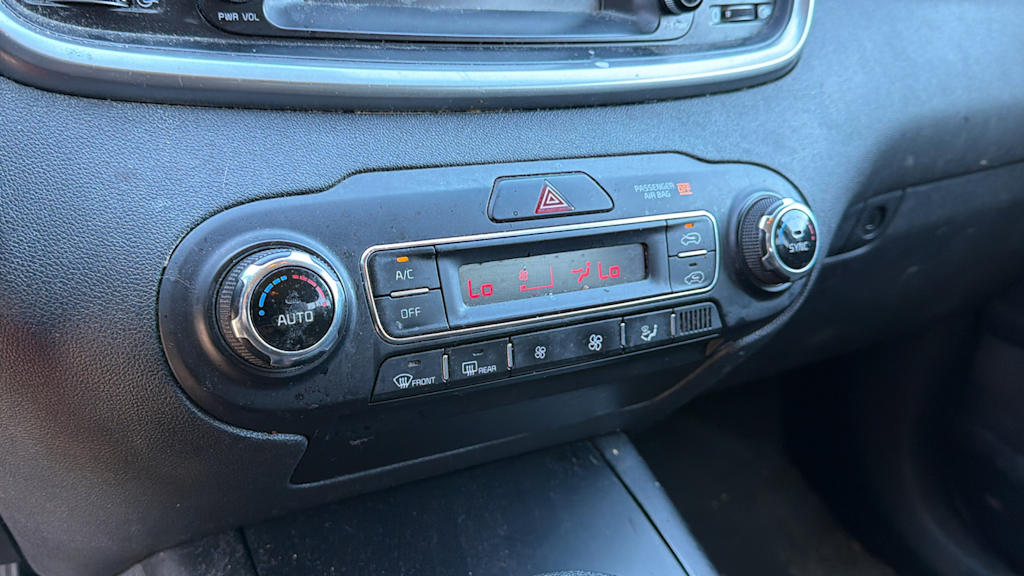 Thumbnail: 2019 Kia Sorento - 13