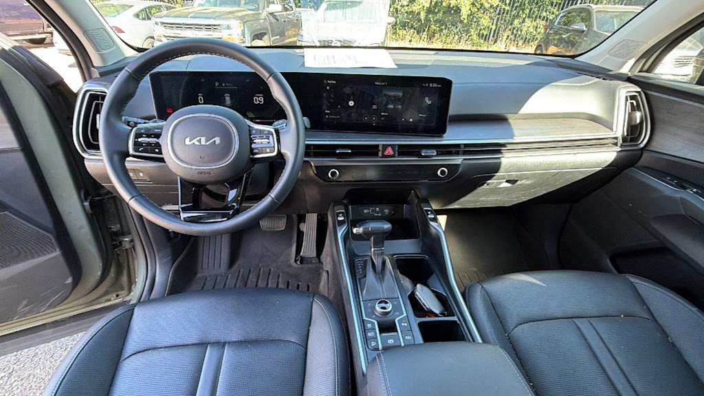 Thumbnail: 2025 Kia Sorento - 12