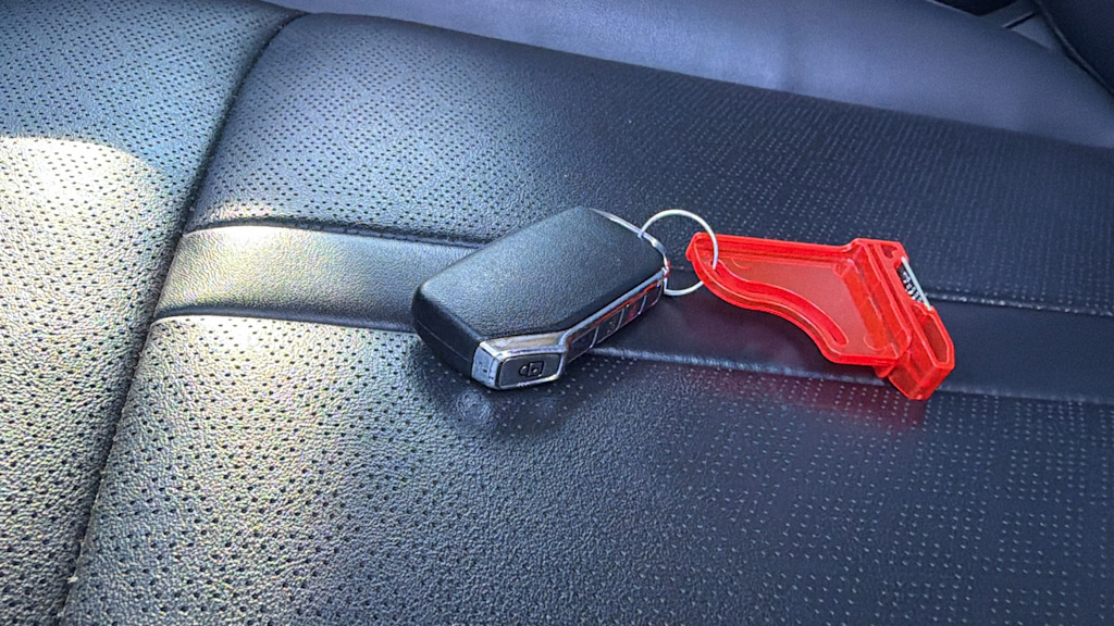 Thumbnail: 2022 Kia Sorento - 16