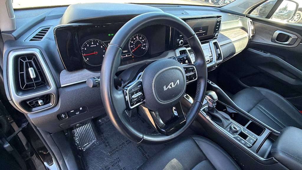 Thumbnail: 2022 Kia Sorento - 2