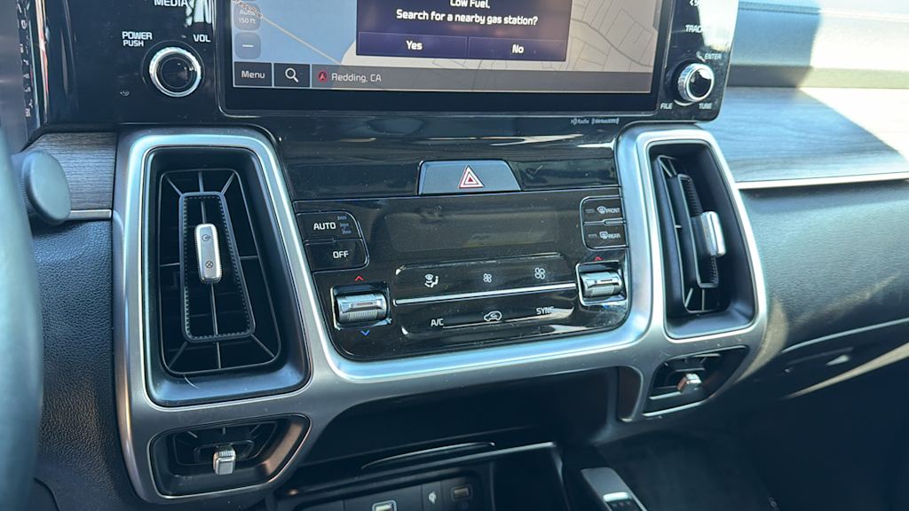 Thumbnail: 2022 Kia Sorento - 13