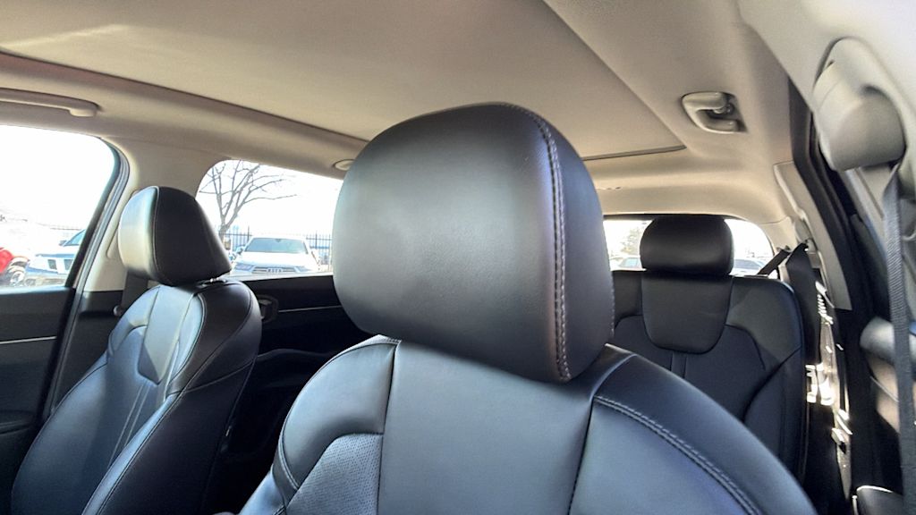 Thumbnail: 2022 Kia Sorento - 10