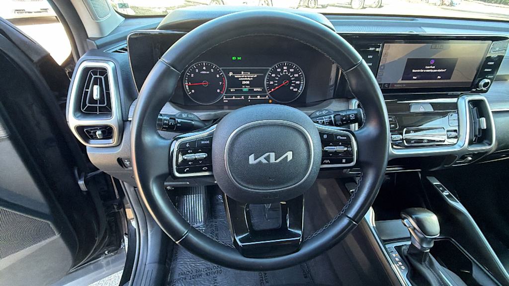 Thumbnail: 2022 Kia Sorento - 9