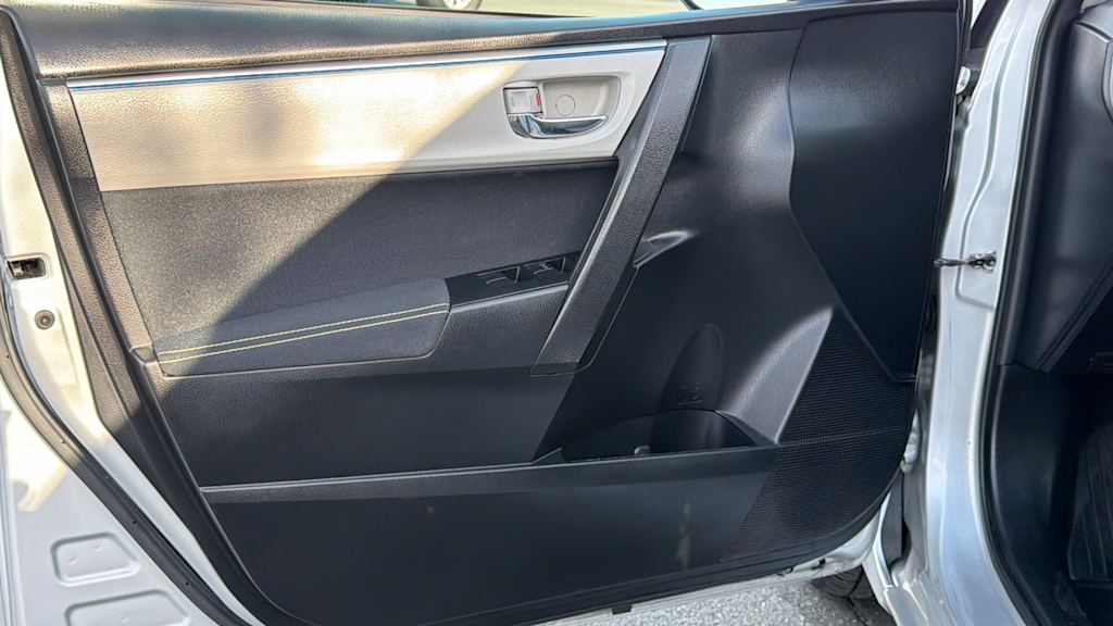 Thumbnail: 2016 Toyota Corolla - 28