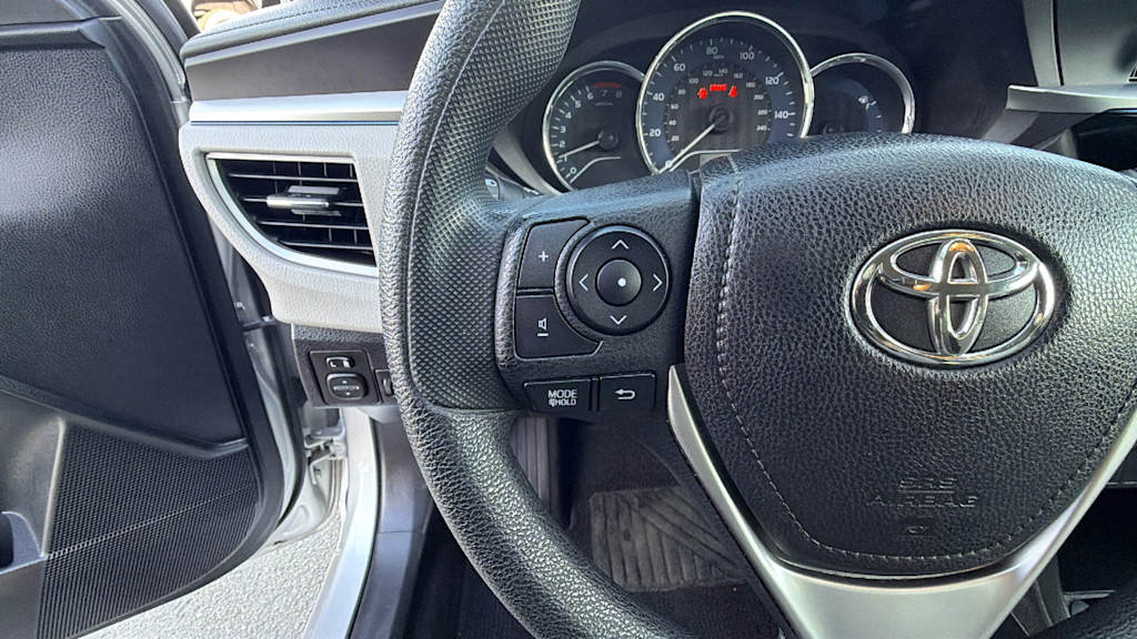 Thumbnail: 2016 Toyota Corolla - 25