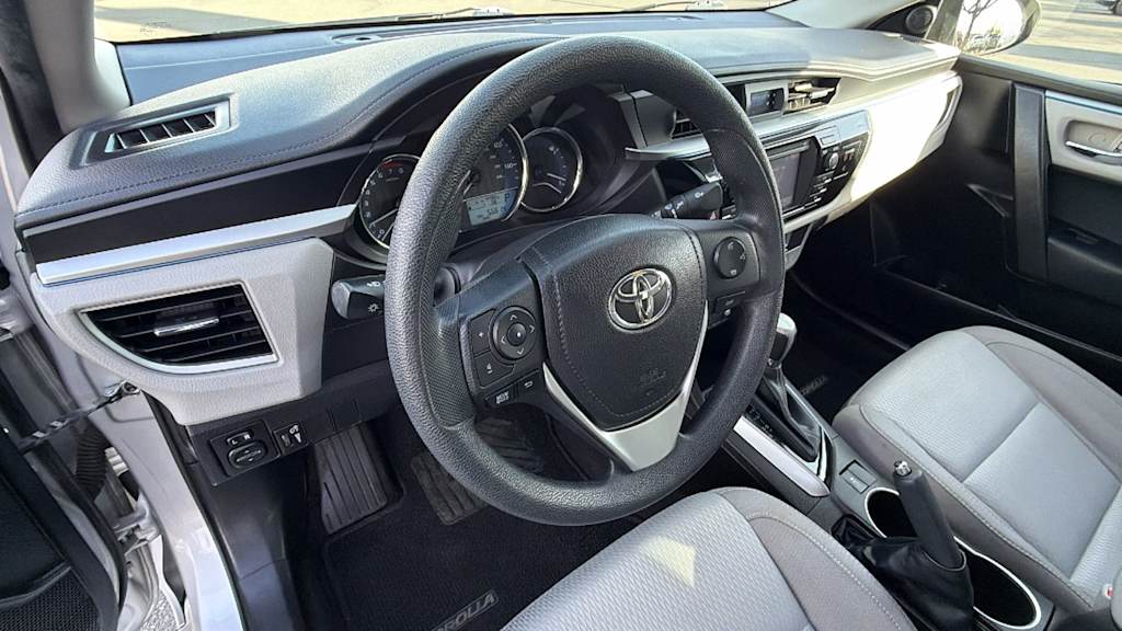 Thumbnail: 2016 Toyota Corolla - 2