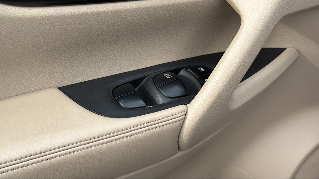 Thumbnail: 2020 Nissan Rogue - 28