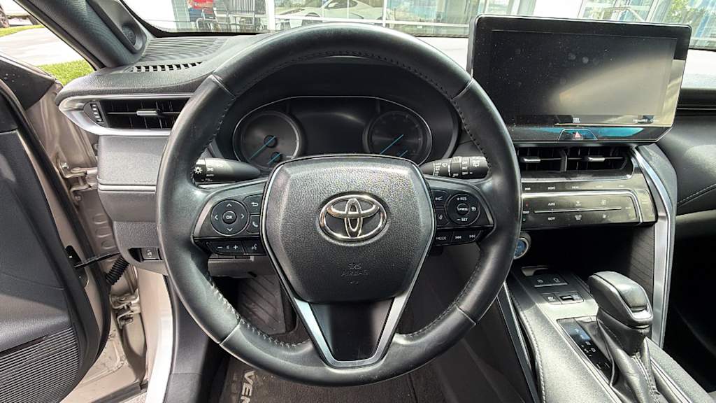 Thumbnail: 2021 Toyota Venza - 9