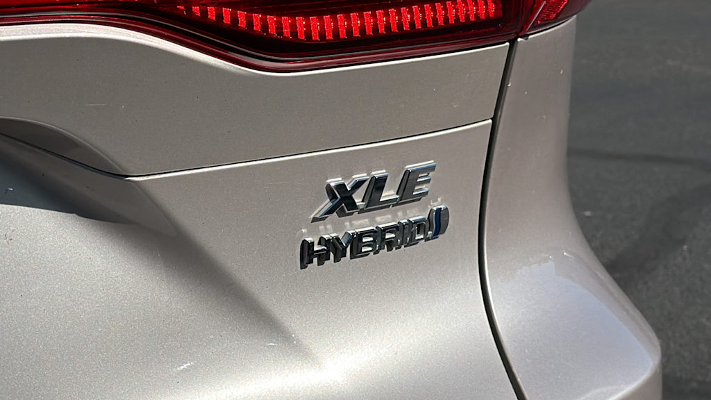 Thumbnail: 2021 Toyota Venza - 29