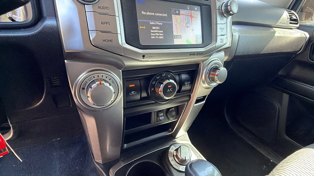 Thumbnail: 2019 Toyota 4Runner - 21