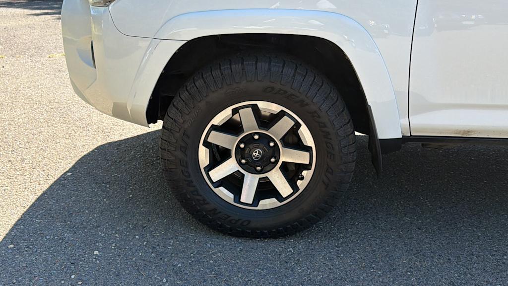 Thumbnail: 2019 Toyota 4Runner - 7