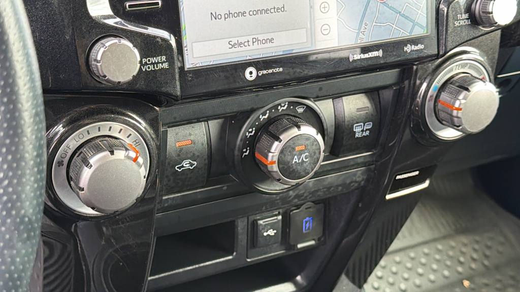 Thumbnail: 2021 Toyota 4Runner - 23