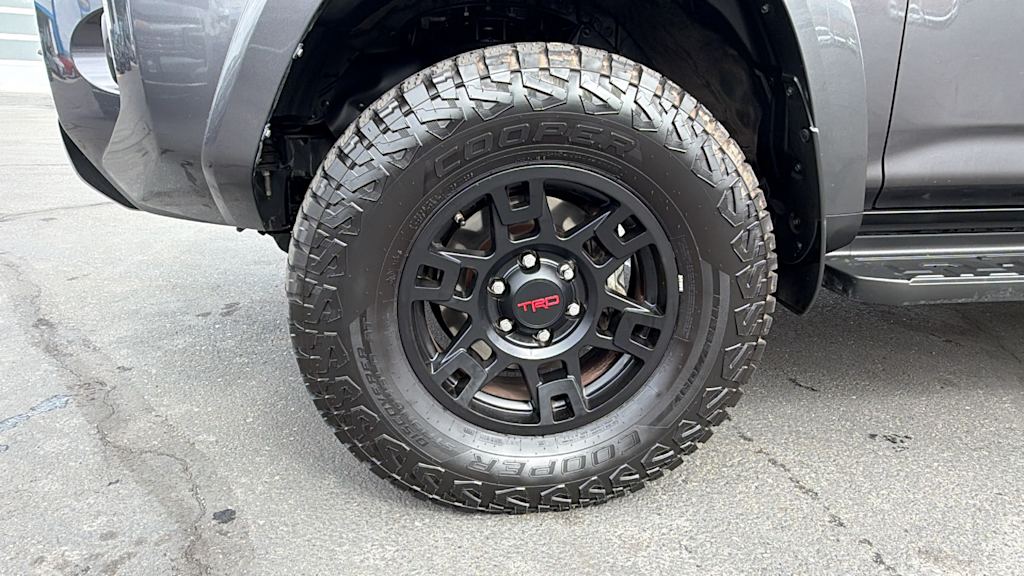 Thumbnail: 2021 Toyota 4Runner - 8