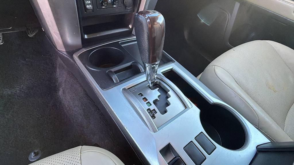 Thumbnail: 2016 Toyota 4Runner - 14