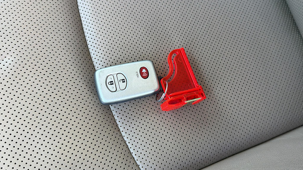 Thumbnail: 2016 Toyota 4Runner - 17