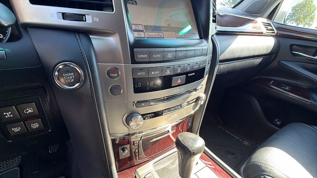 Thumbnail: 2015 Lexus LX - 20