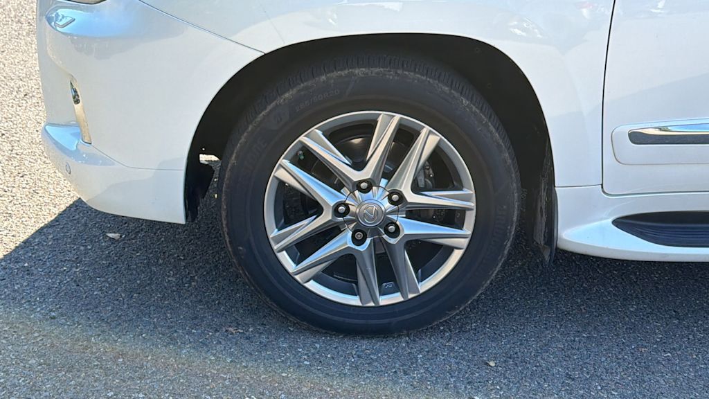 Thumbnail: 2015 Lexus LX - 7