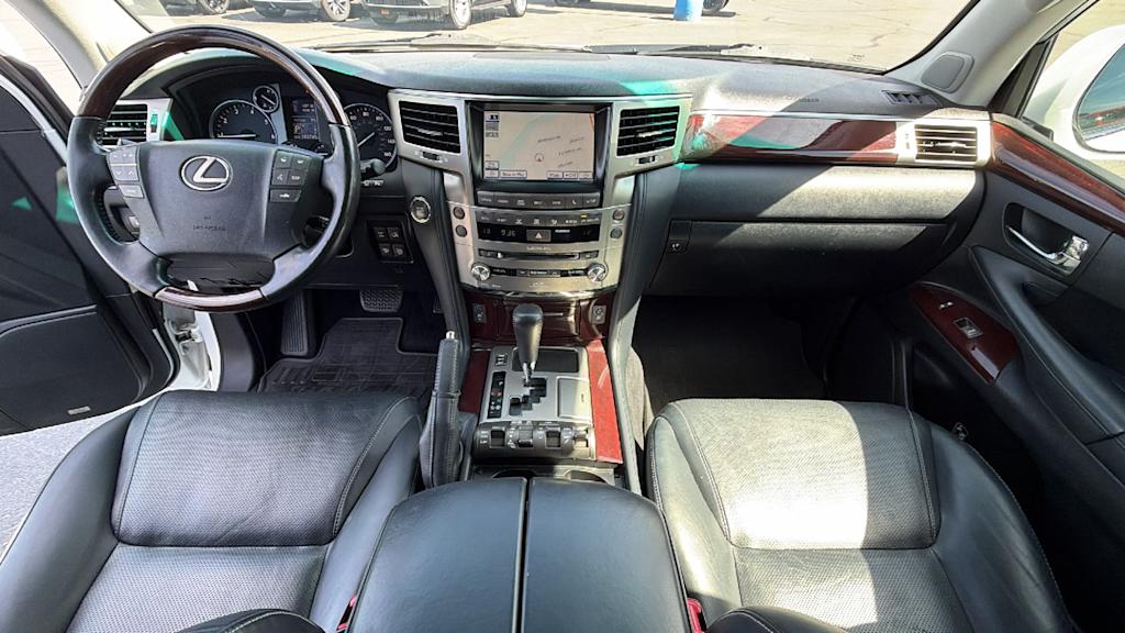 Thumbnail: 2015 Lexus LX - 30
