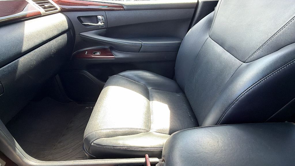 Thumbnail: 2015 Lexus LX - 11