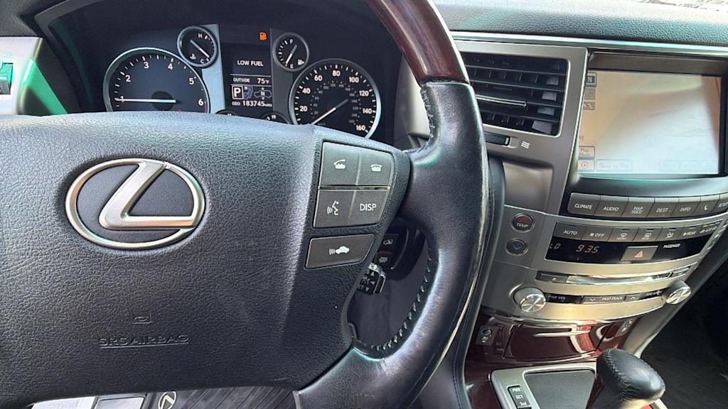 Thumbnail: 2015 Lexus LX - 26