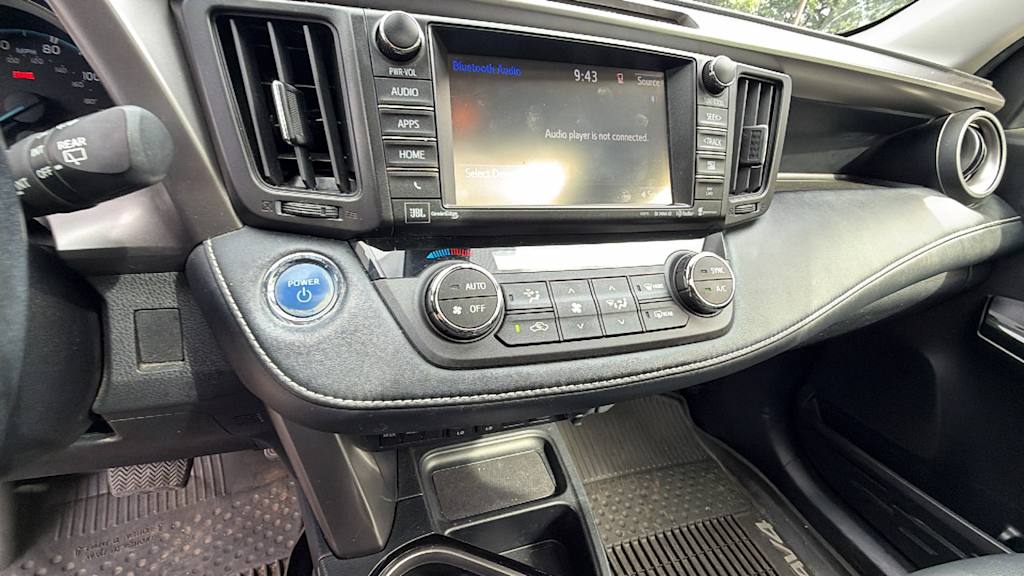 Thumbnail: 2018 Toyota RAV4 - 12