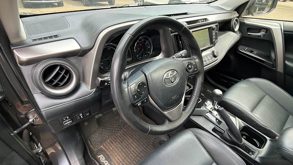 Thumbnail: 2018 Toyota RAV4 - 2
