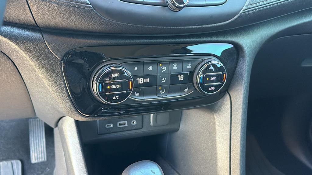 Thumbnail: 2020 Buick Encore GX - 20