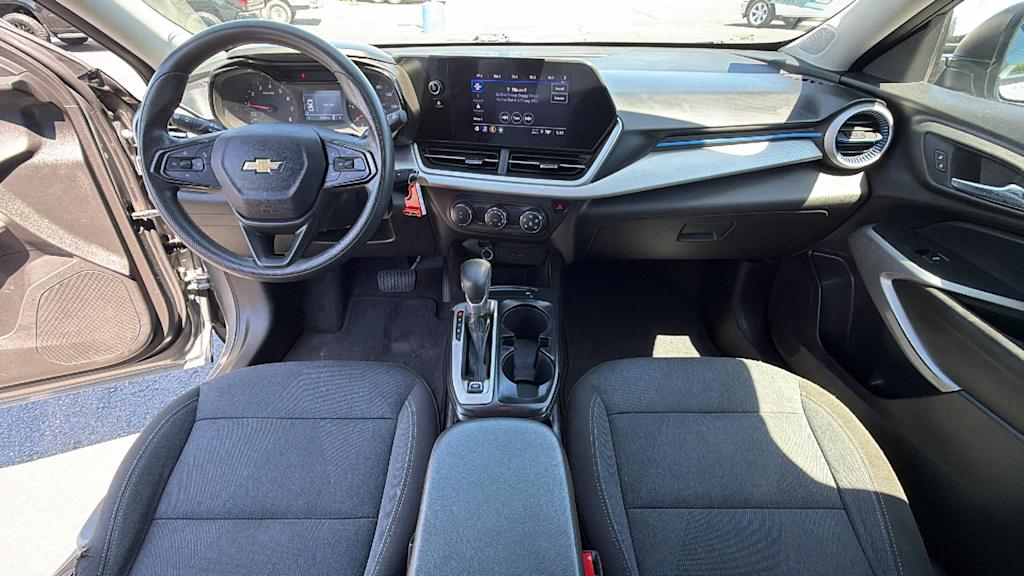 Thumbnail: 2024 Chevrolet Trax - 13
