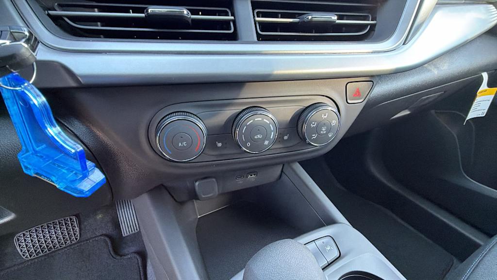 Thumbnail: 2026 Chevrolet Trax - 23