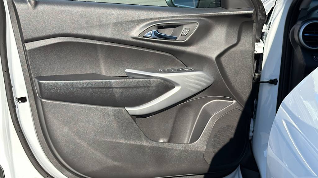 Thumbnail: 2026 Chevrolet Trax - 29