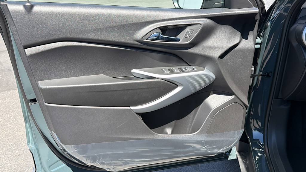 Thumbnail: 2026 Chevrolet Trax - 29