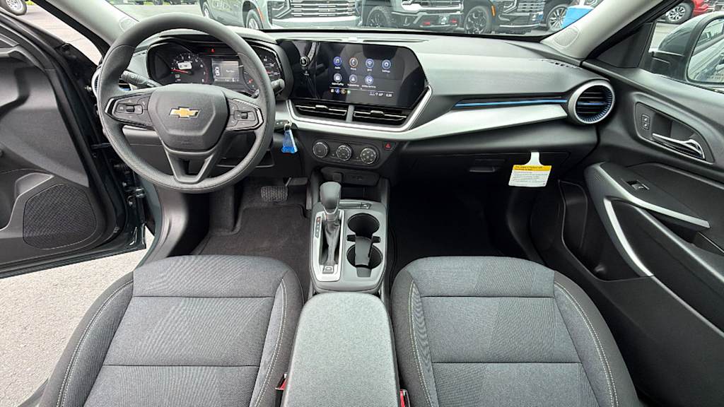 Thumbnail: 2026 Chevrolet Trax - 14