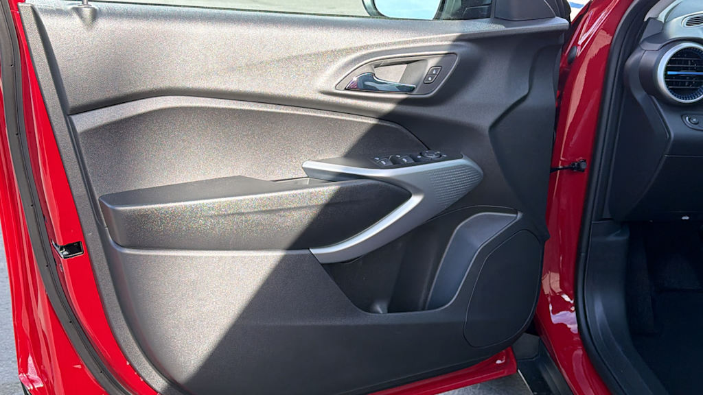 Thumbnail: 2026 Chevrolet Trax - 28