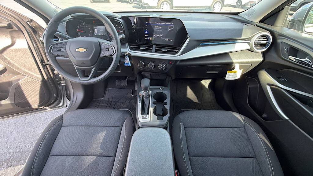 Thumbnail: 2026 Chevrolet Trax - 14