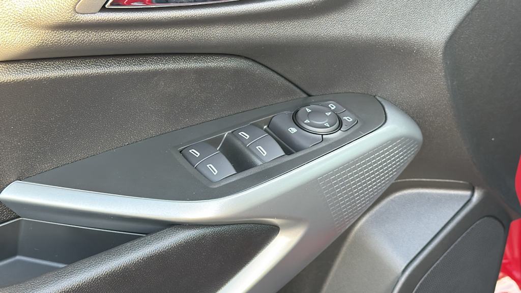 Thumbnail: 2026 Chevrolet Trax - 28