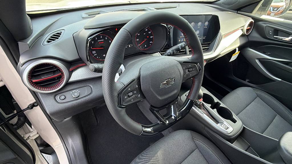 Thumbnail: 2026 Chevrolet Trax - 2