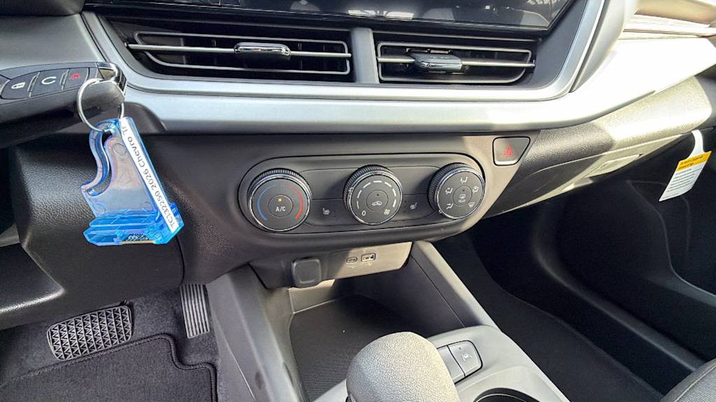 Thumbnail: 2026 Chevrolet Trax - 23