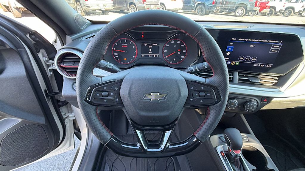 Thumbnail: 2026 Chevrolet Trax - 9