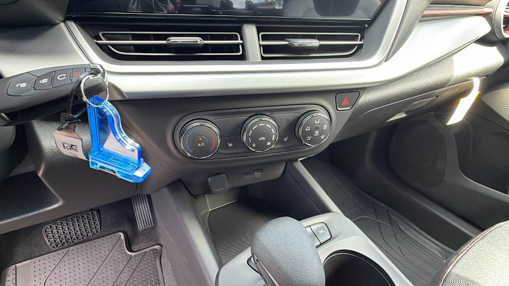 Thumbnail: 2026 Chevrolet Trax - 23