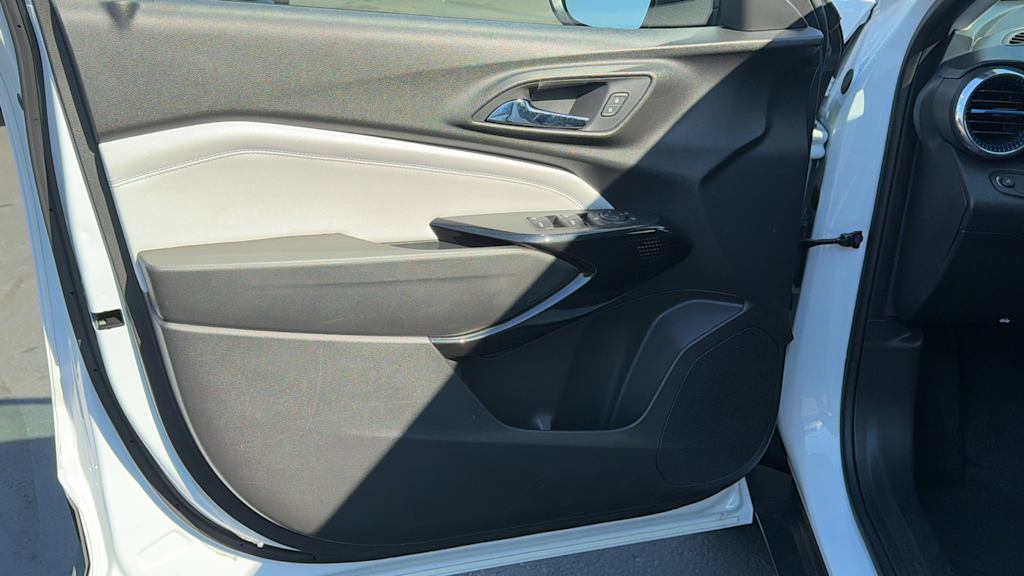 Thumbnail: 2024 Chevrolet Trax - 29