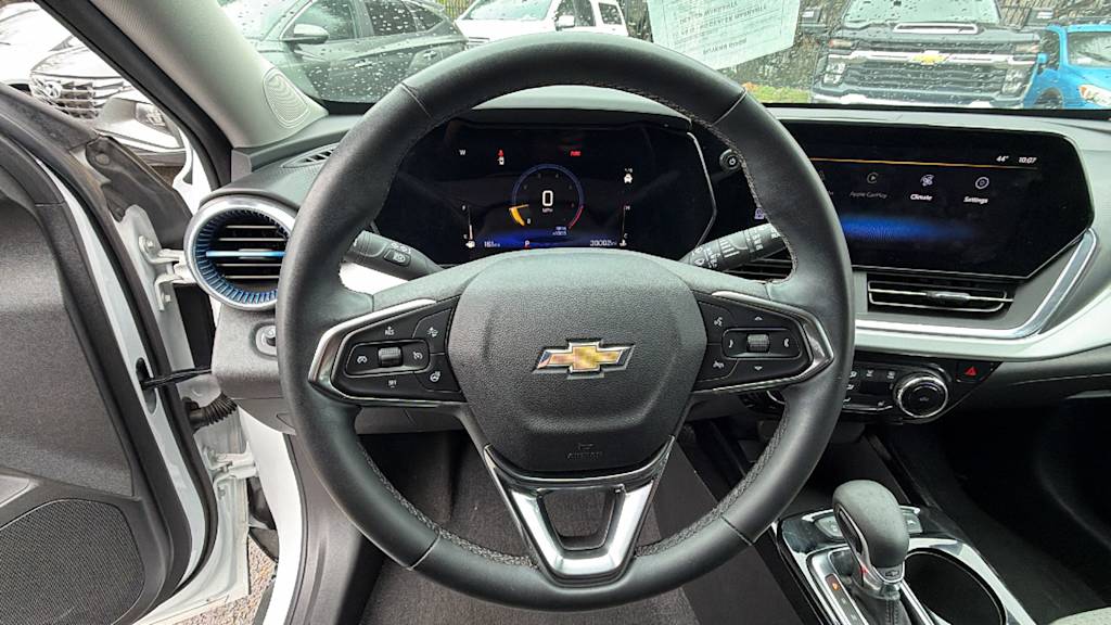 Thumbnail: 2024 Chevrolet Trax - 9