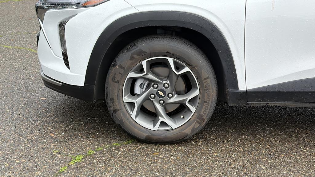 Thumbnail: 2024 Chevrolet Trax - 8