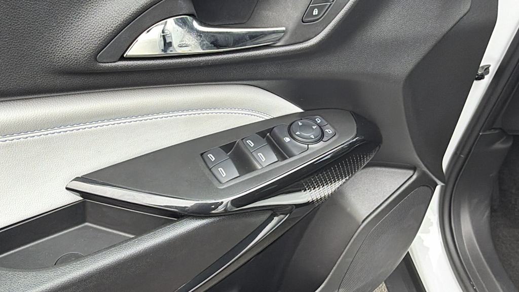 Thumbnail: 2024 Chevrolet Trax - 28