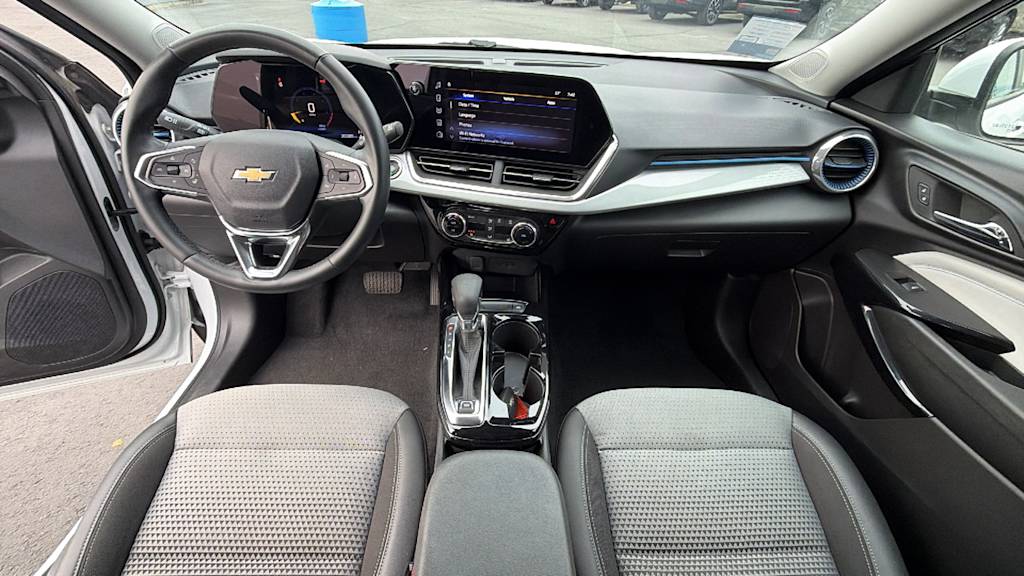 Thumbnail: 2024 Chevrolet Trax - 13