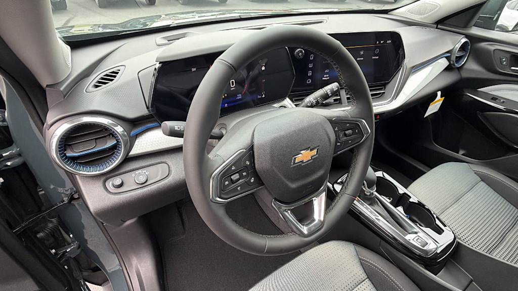 Thumbnail: 2026 Chevrolet Trax - 2