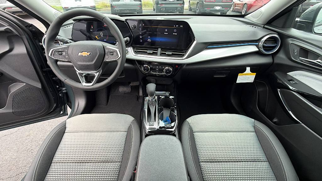 Thumbnail: 2026 Chevrolet Trax - 14